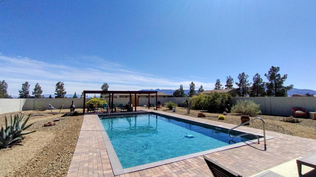 Falcon Cottage Pahrump Eksteriør billede