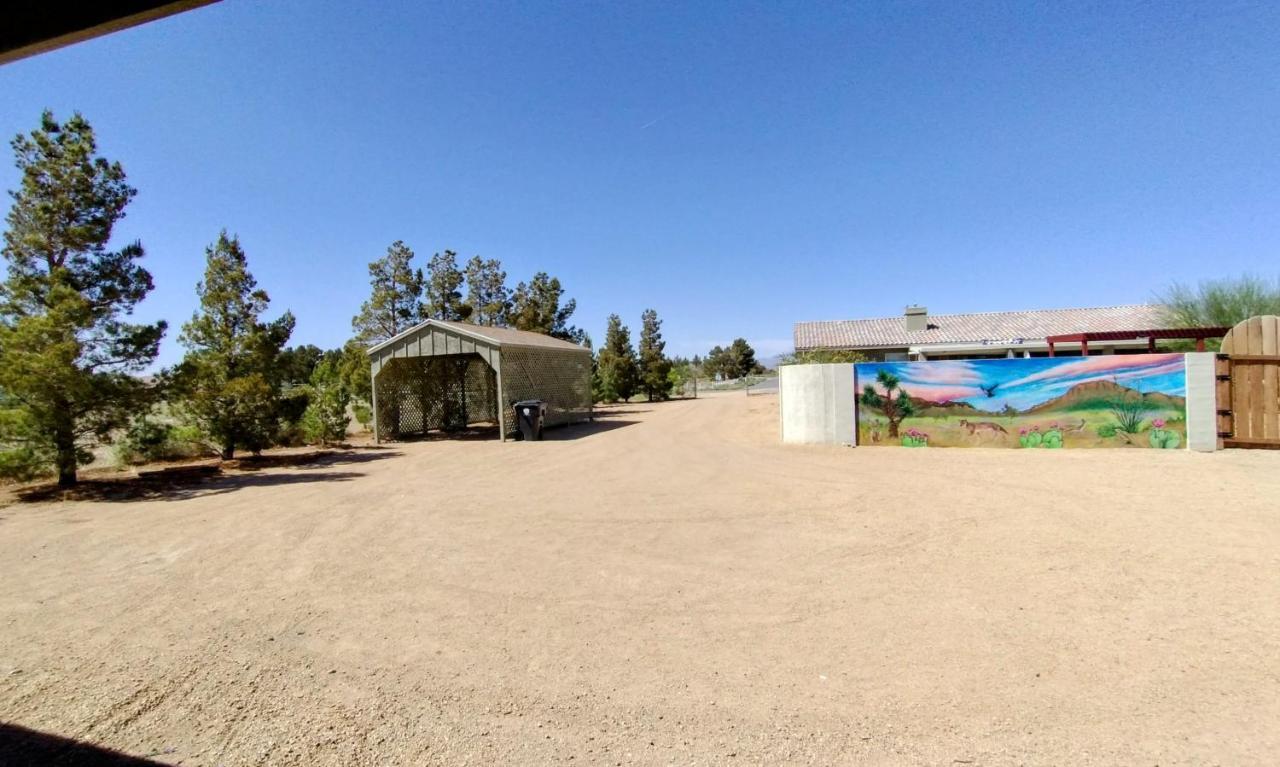 Falcon Cottage Pahrump Eksteriør billede