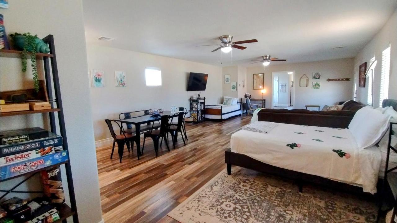 Falcon Cottage Pahrump Eksteriør billede